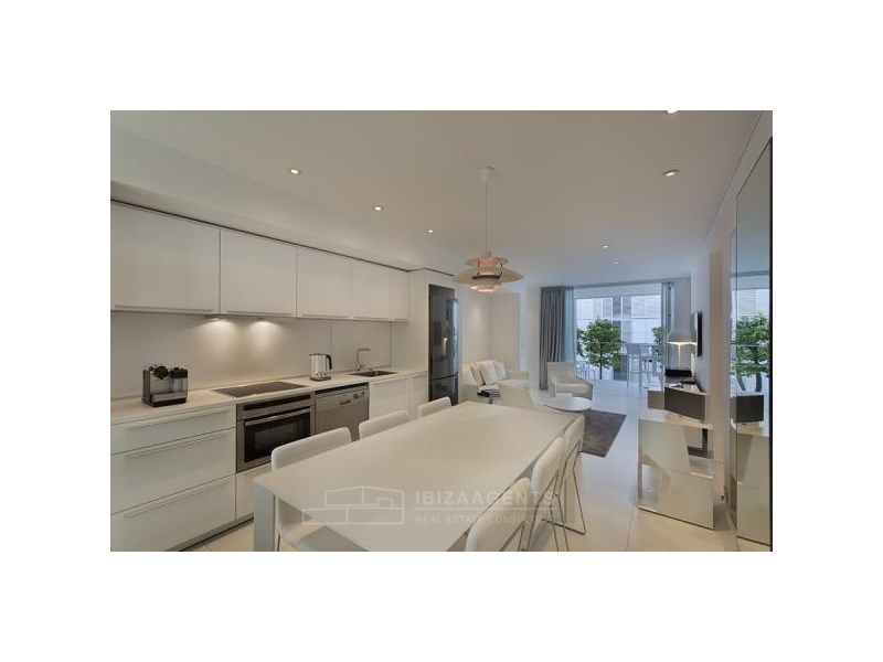 Property photo 2 of 3