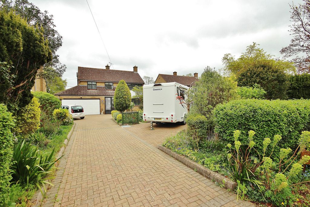 Property photo 1 of 24