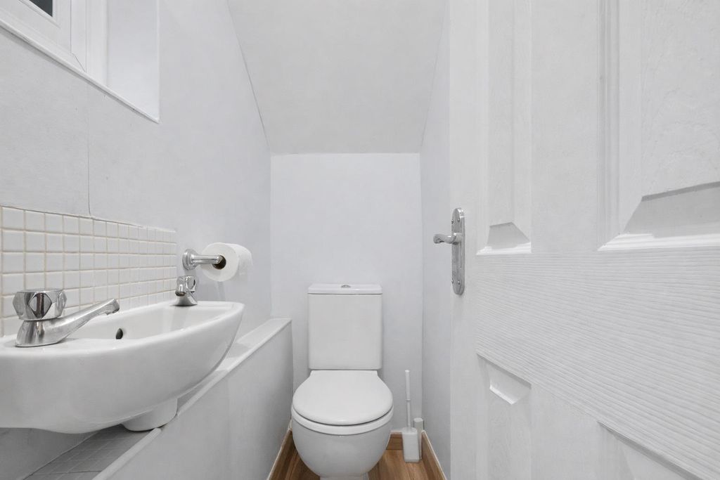 Property photo 1 of 24 WC.Png