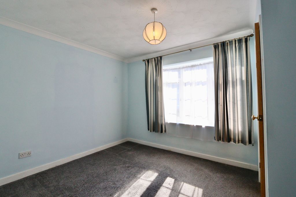 Additional image 16 of 4 bed semi-detached house for saleHighfield Crescent, Pontllanfraith NP12