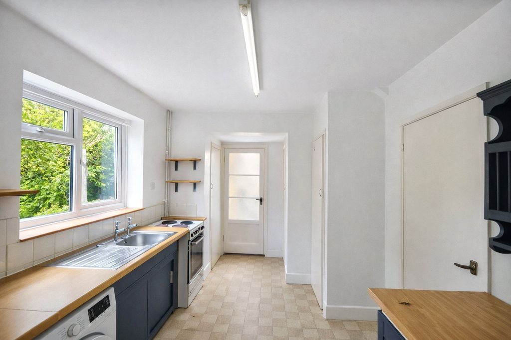 Property photo 3 of 6 Picture No. 08