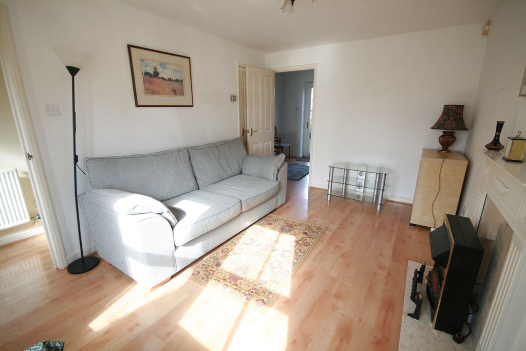 Property photo 3 of 9