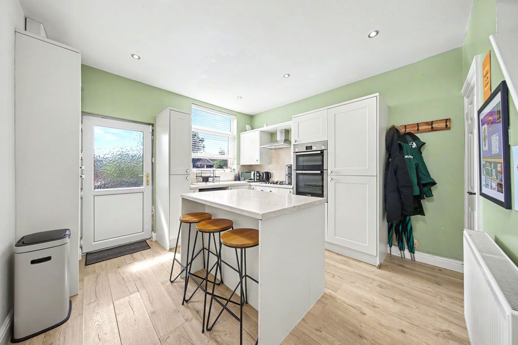 Property photo 3 of 24 Kitchen