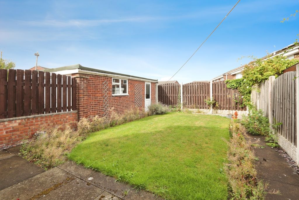 Property photo 3 of 17 Photo
