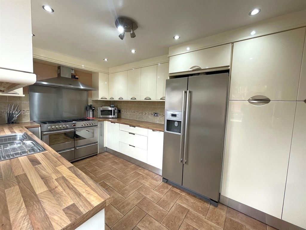 Property photo 3 of 29 d5.Jpg