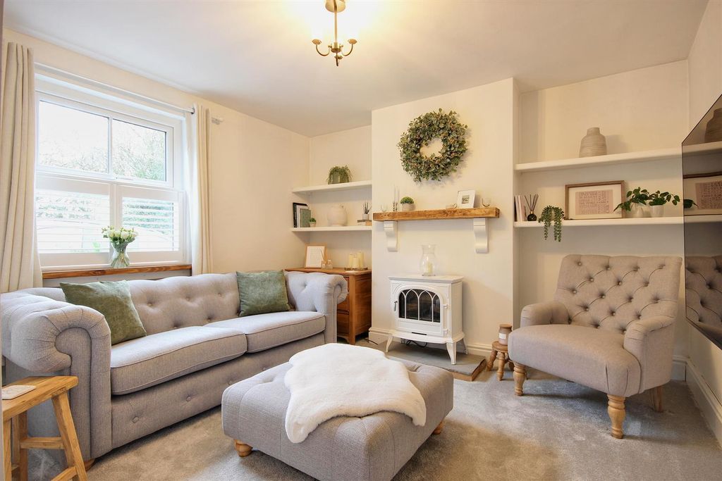 Property photo 3 of 46 Sitting Room