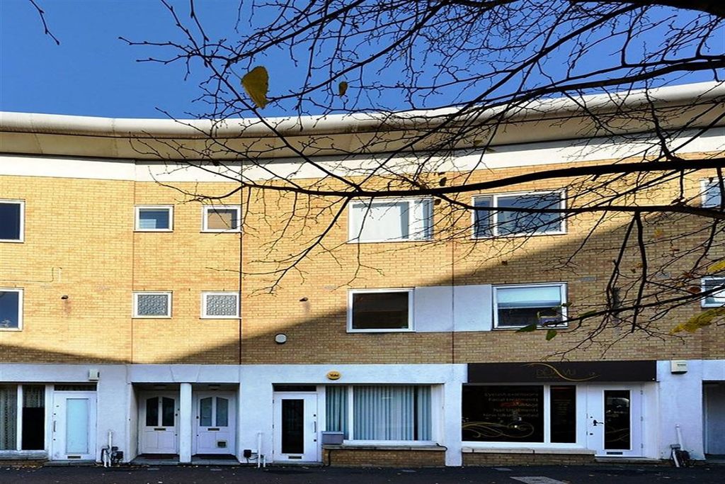 Property photo 1 of 20 (Main)