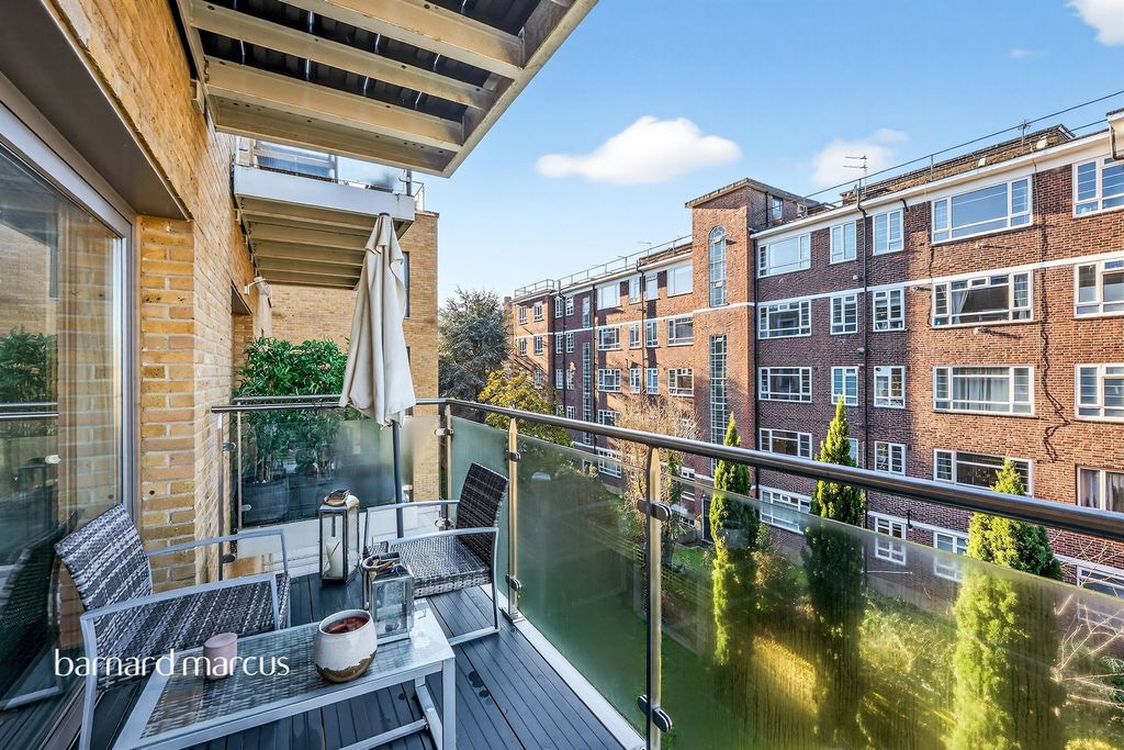 Property photo 3 of 10