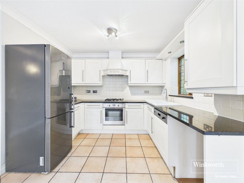 Property photo 3 of 15 Picture No. 04