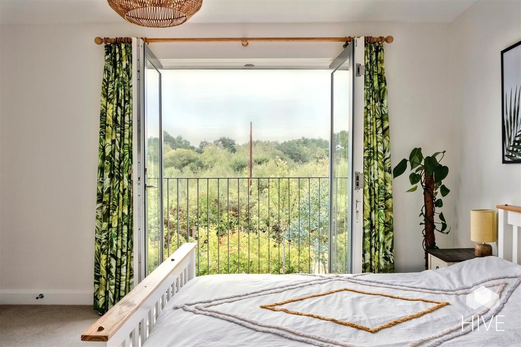 Property photo 1 of 35 Bedroom 2