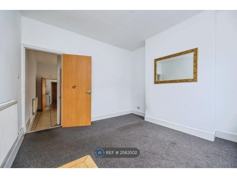 Property photo 2 of 11 Reception Room 1