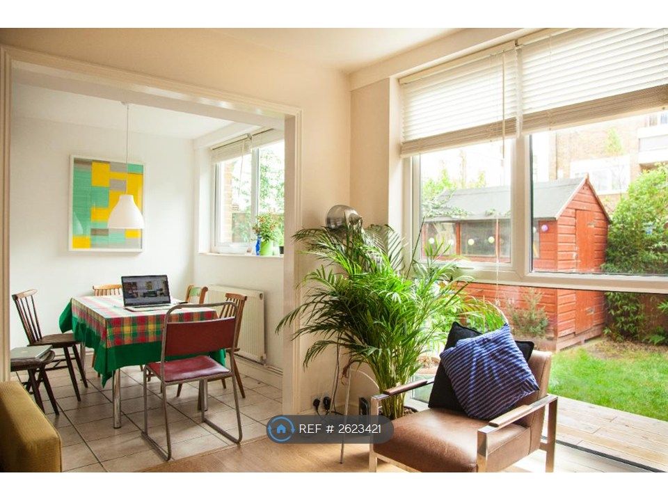 Property photo 1 of 17 Living Room (Taken Before Floor Refurb)