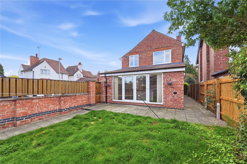 Property photo 2 of 17 Picture No. 28
