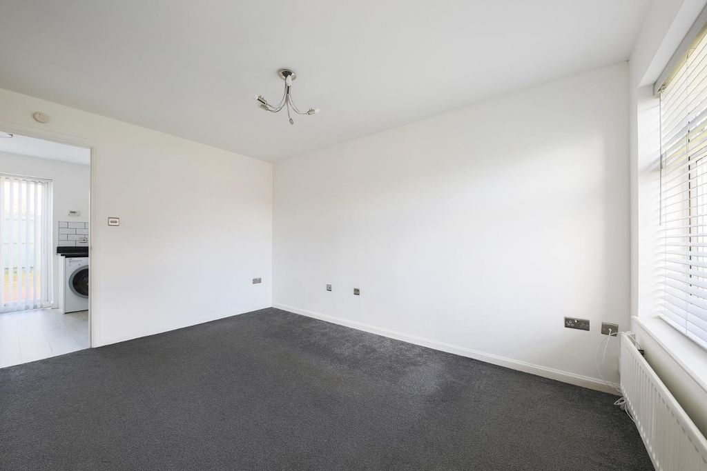 Property photo 3 of 13 Living Room