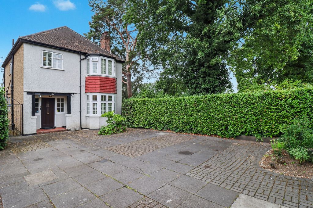 Property photo 2 of 19 External