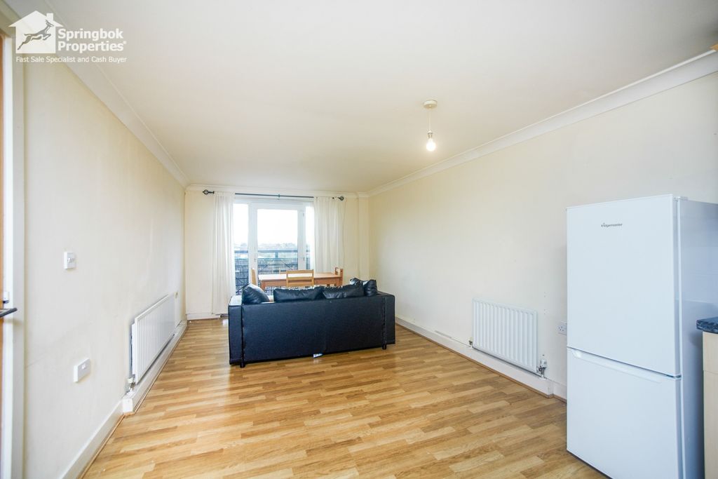 Property photo 2 of 11 Image 2