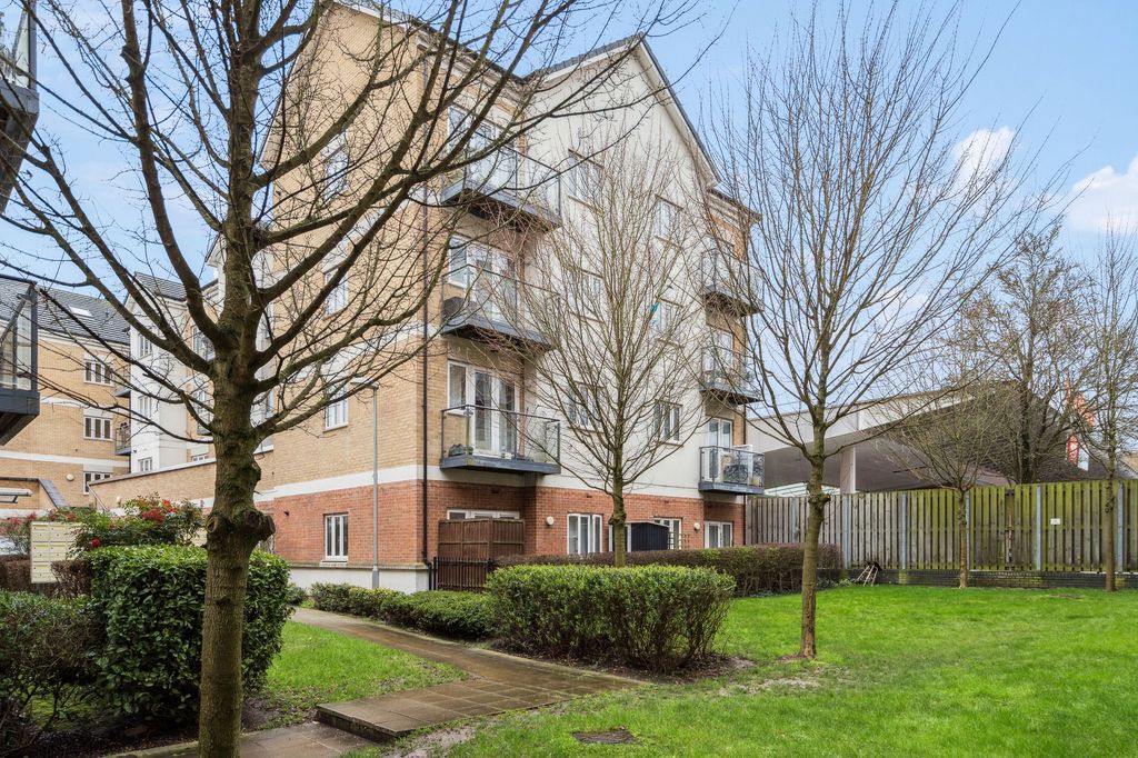 Property photo 2 of 14