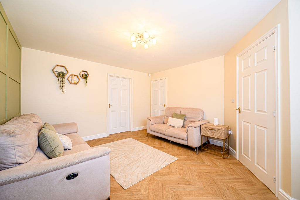 Property photo 3 of 17 _Dsc2752