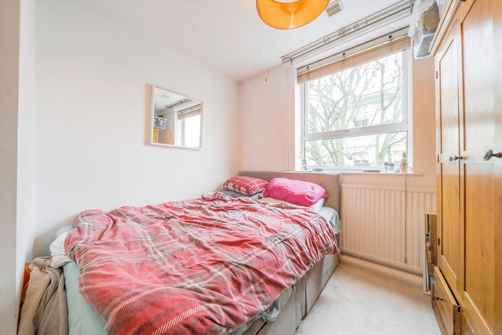 Property photo 3 of 4