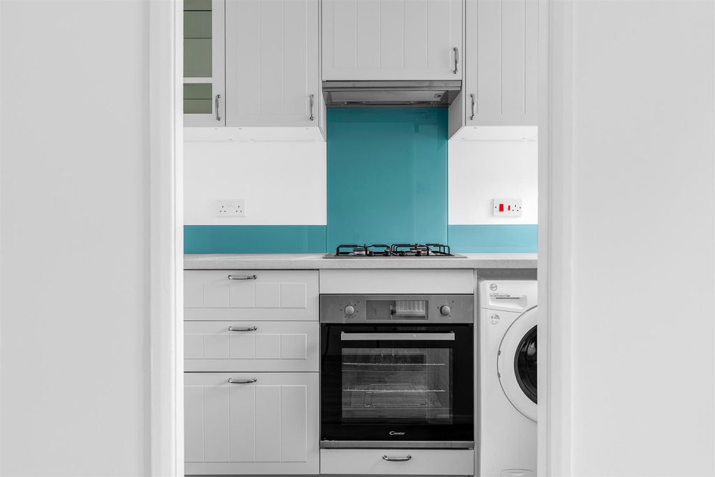 Property photo 3 of 14 Internal-2.Jpg