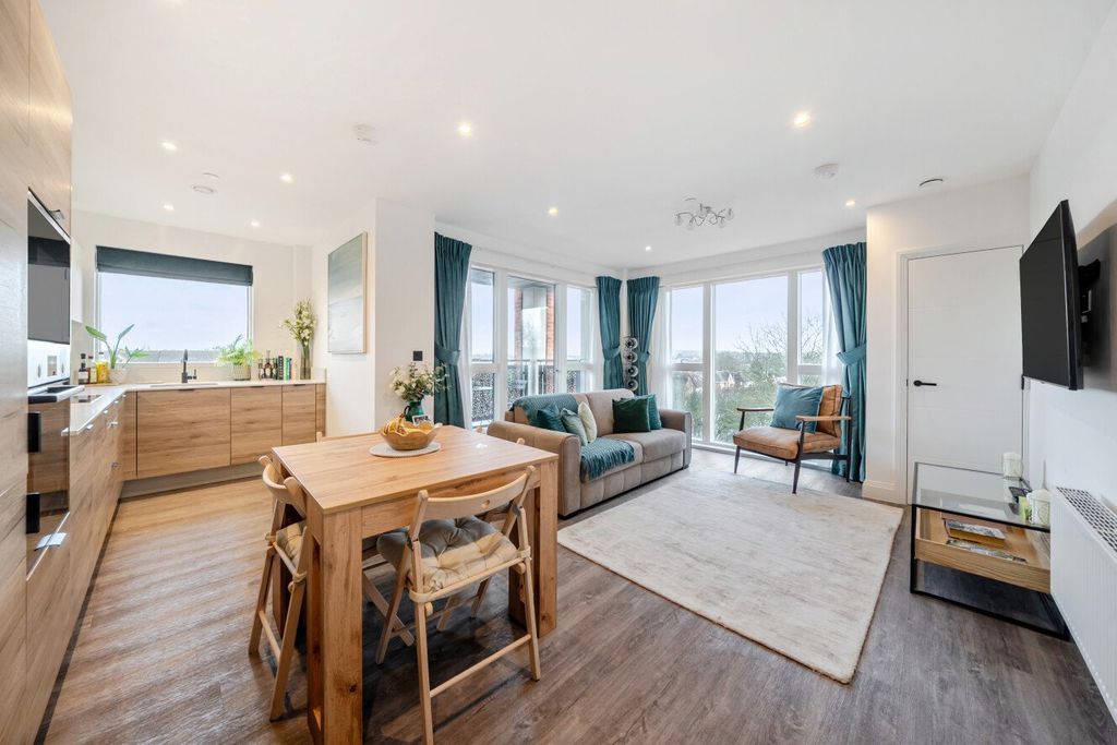 Property photo 1 of 17 Picture No. 07