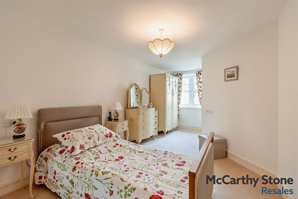 Additional image 4 of 1 bed flat for saleStewart Court, High Street, Epping CM16