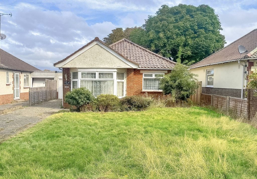 Property photo 1 of 11 Photo 9