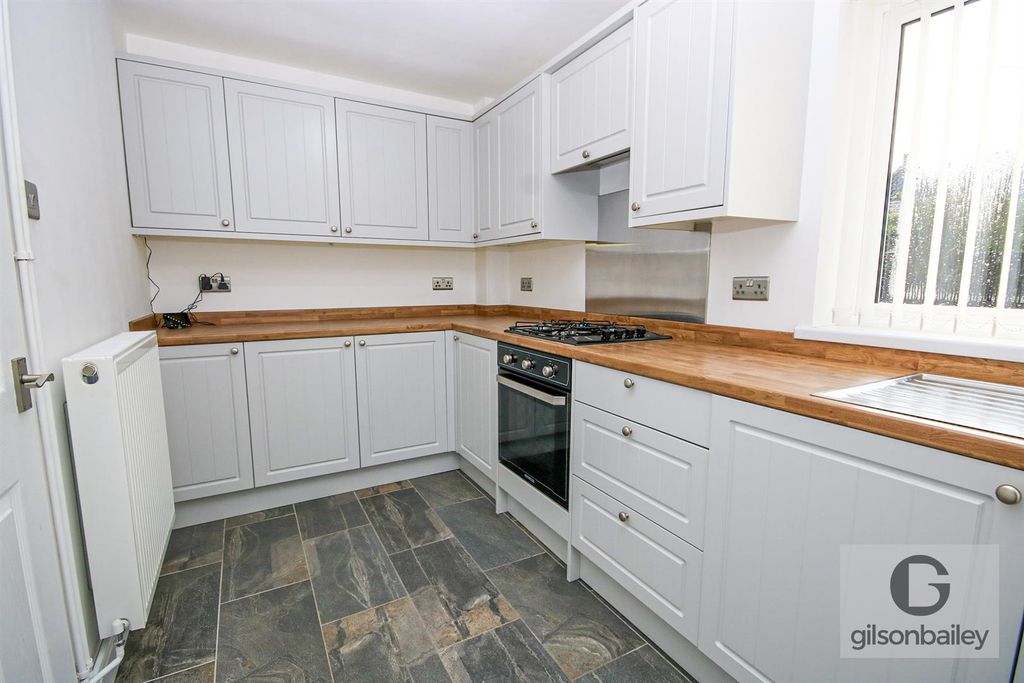 Property photo 3 of 12 6-Img_1657.Jpg