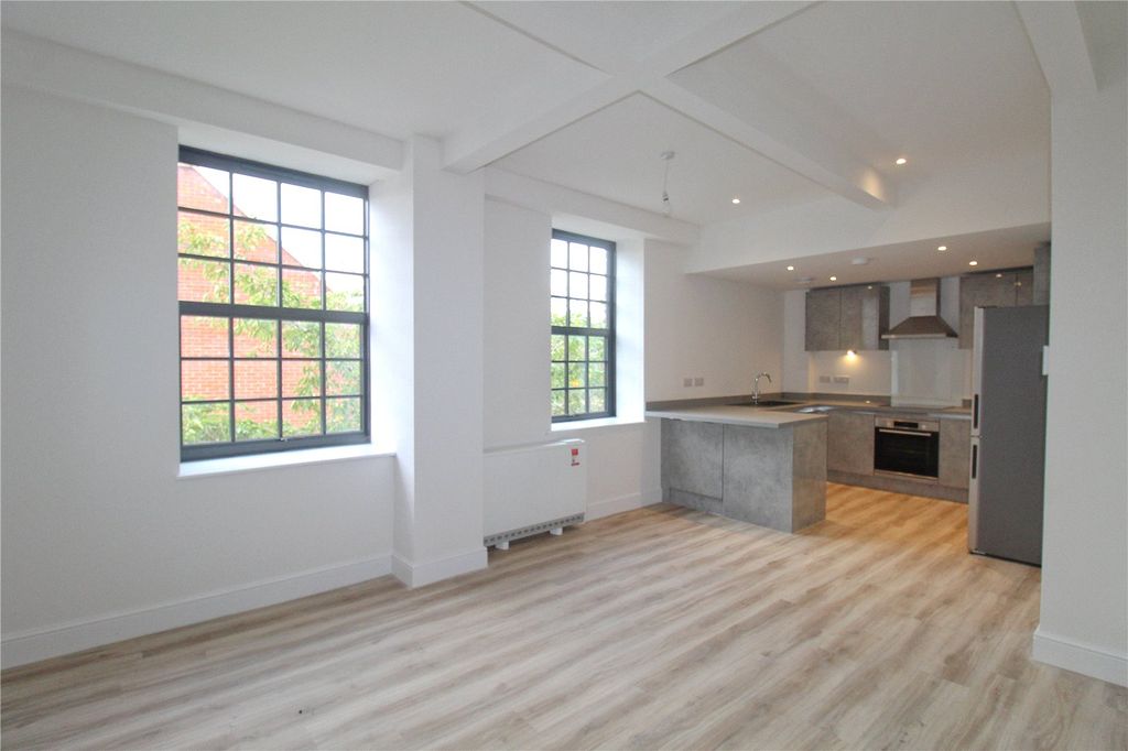 Property photo 2 of 19 Picture No. 04