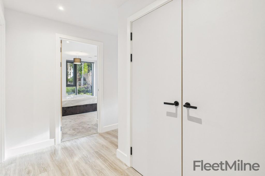 Property photo 3 of 18 Utility Cupboard