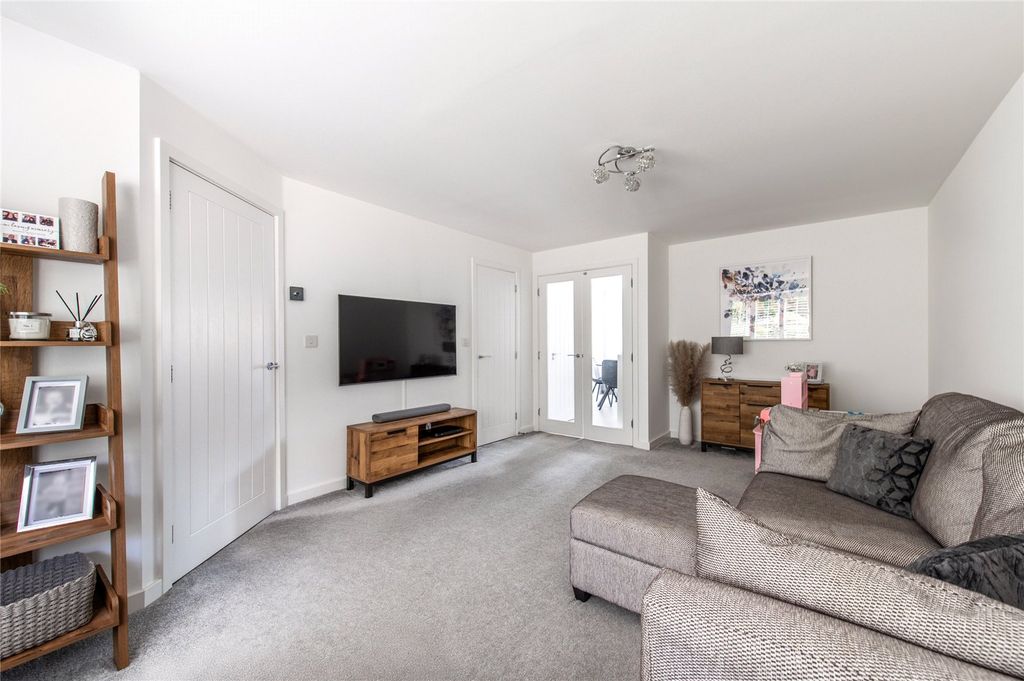 Property photo 3 of 28 Picture 3