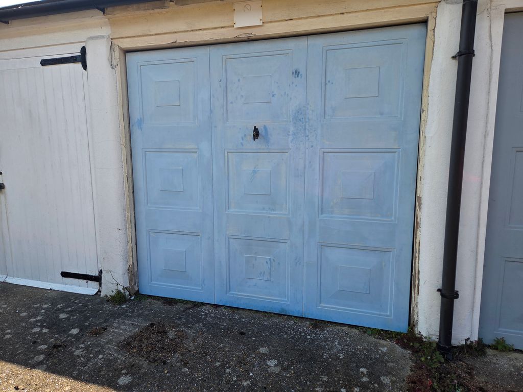 Property photo 2 of 3