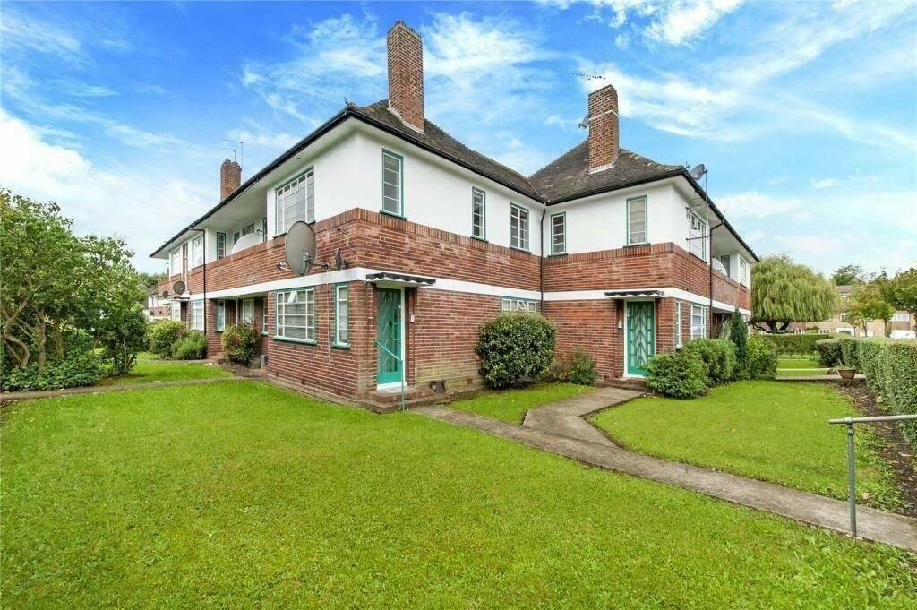 Property photo 3 of 8 Photo 1