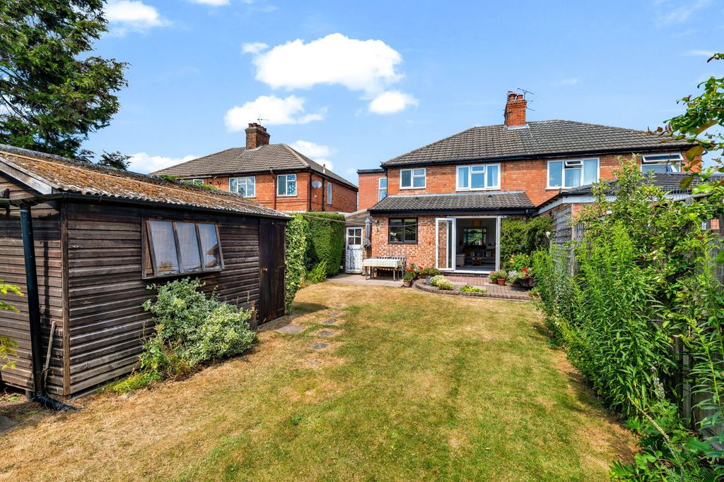 Property photo 2 of 28