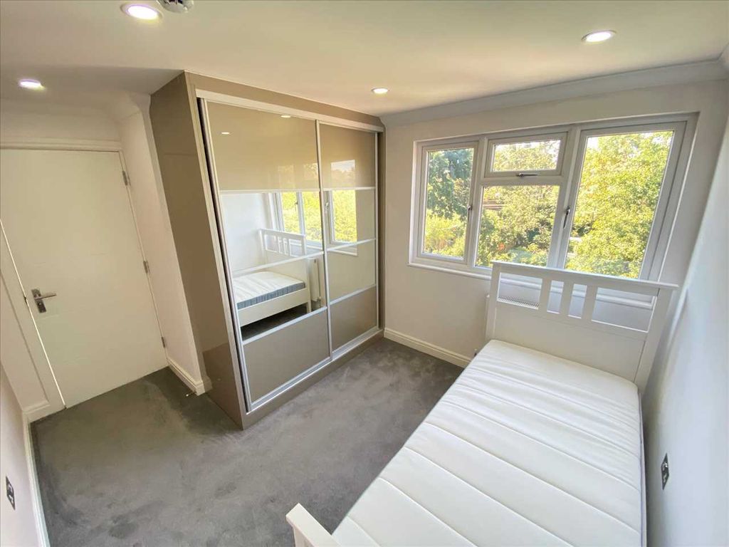 Property photo 1 of 7 Main Picture