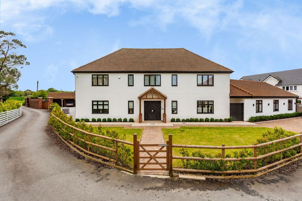 Property photo 1 of 37