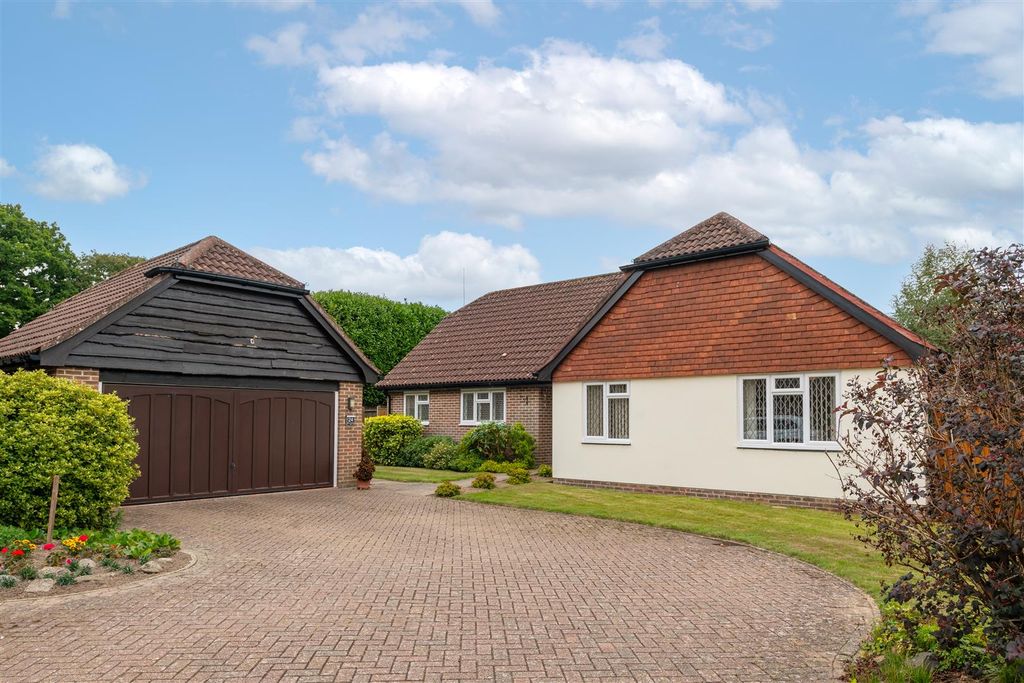 Property photo 1 of 29