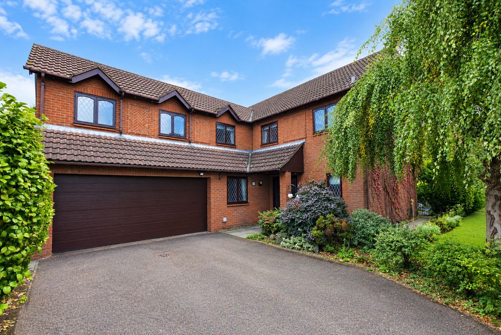 Property photo 1 of 36 1