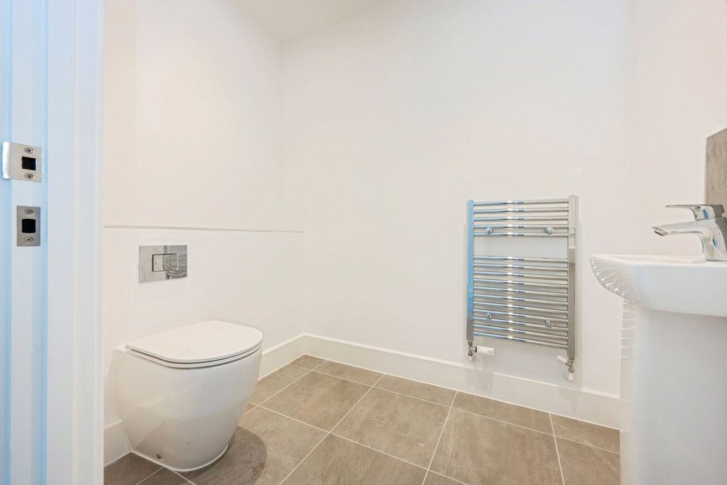 Property photo 3 of 4 Picture No. 06