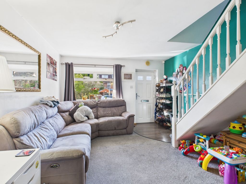 Property photo 3 of 18 Cam03729G0-Pr0163-Still021