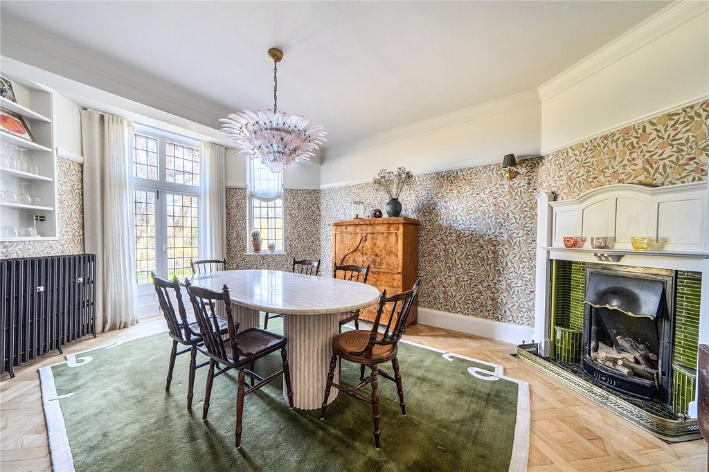 Property photo 3 of 8 Dining Room