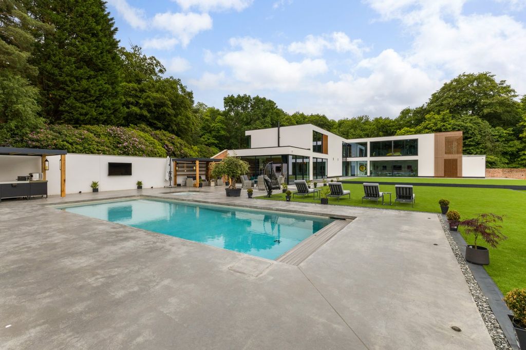 Property photo 2 of 41 Picture No. 42