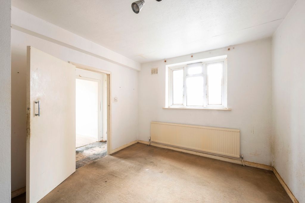 Property photo 3 of 11 Picture No. 11