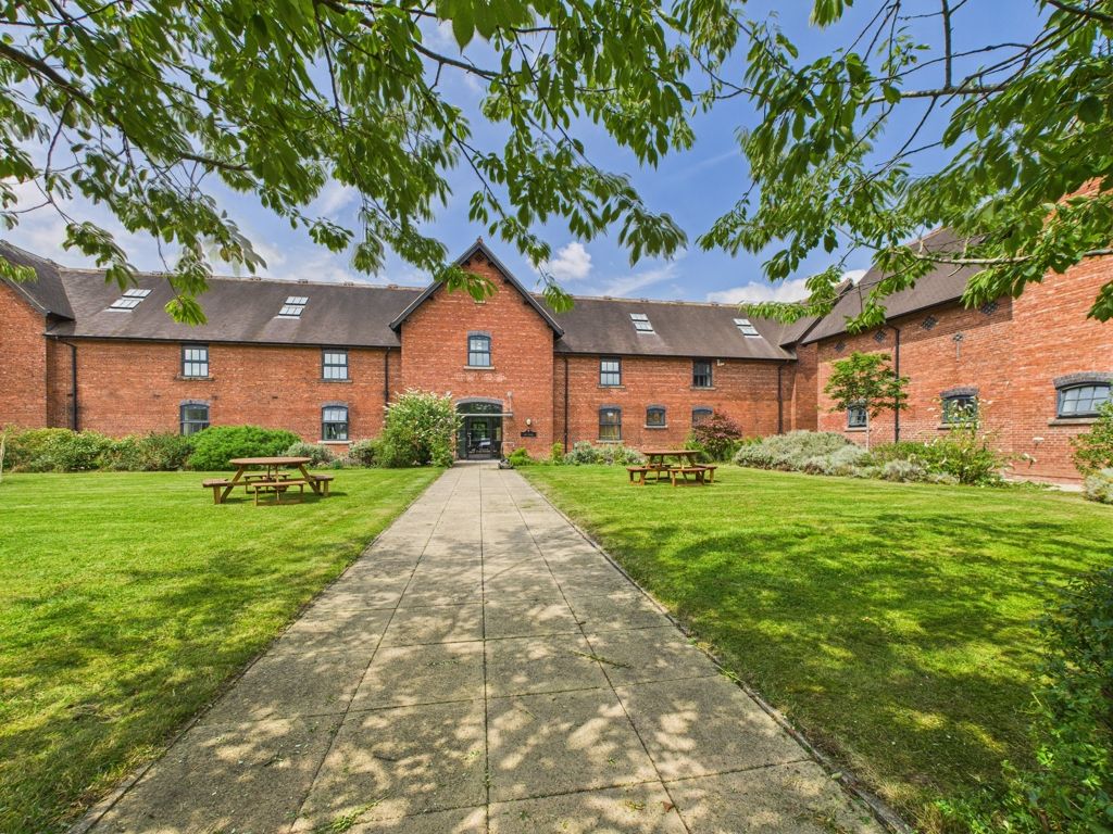 Property photo 1 of 9 Photo 9