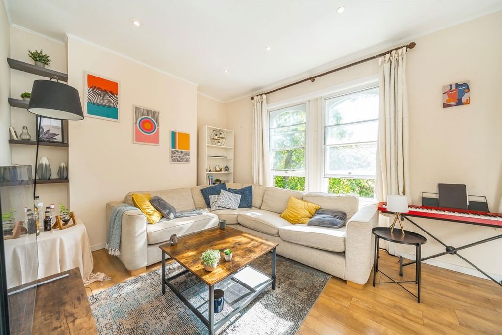 Property photo 2 of 6