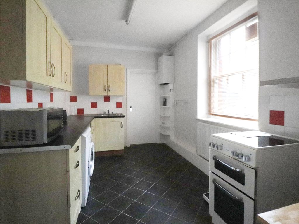 Property photo 3 of 6 Picture No. 06