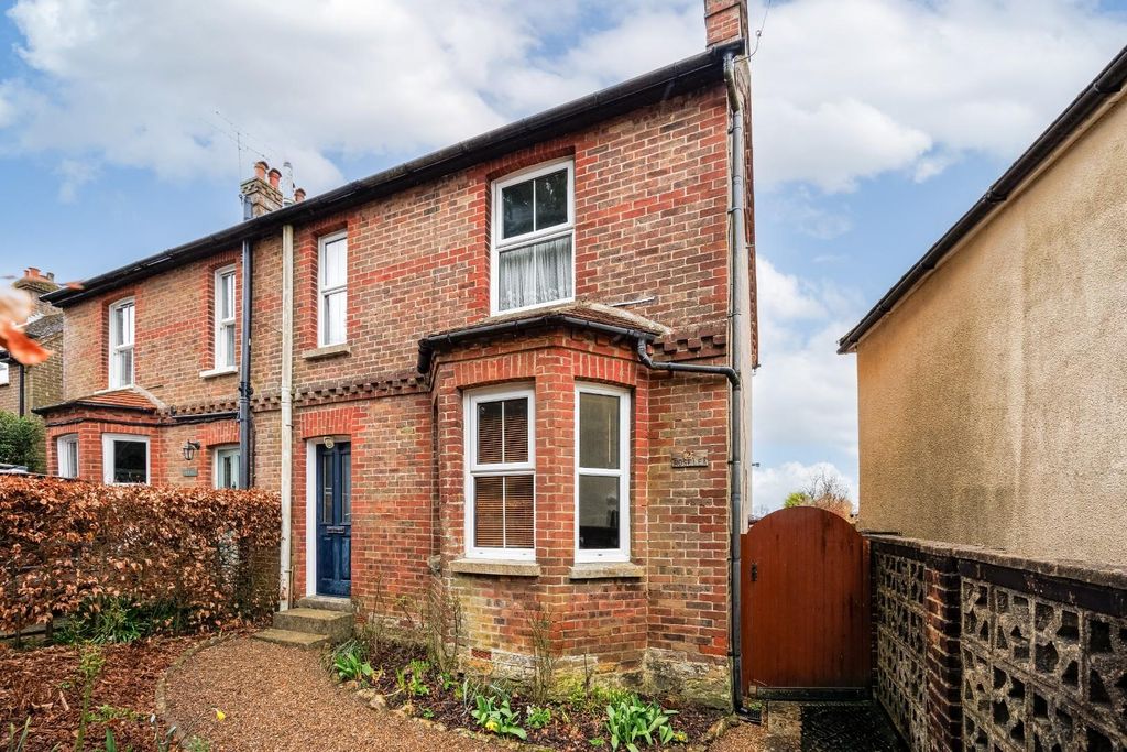 Property photo 1 of 15 2_Roselea_Pilmer_Road_Crowborough_Tn6 2Ue_Rootspro