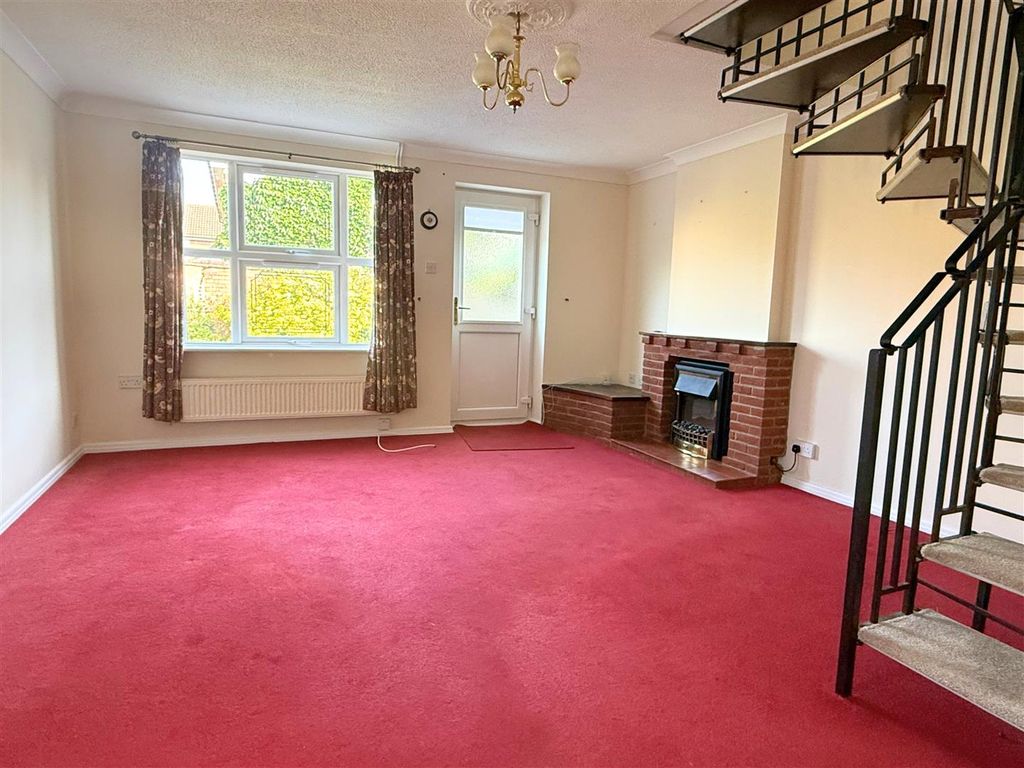 Property photo 3 of 11