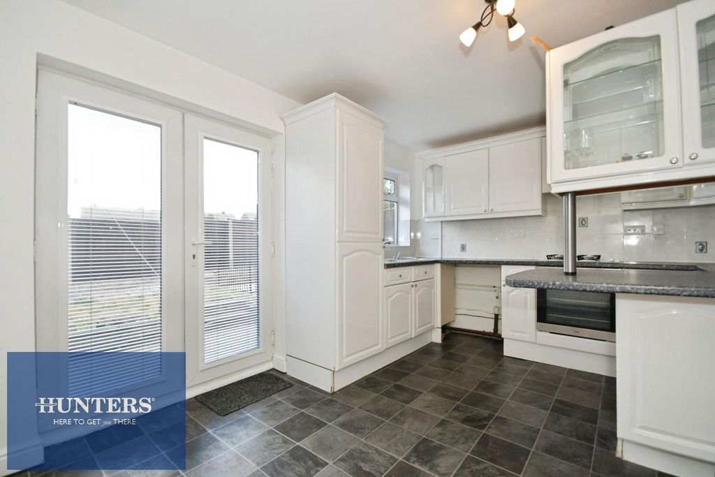 Property photo 2 of 15 Kitchen 3.Jpg