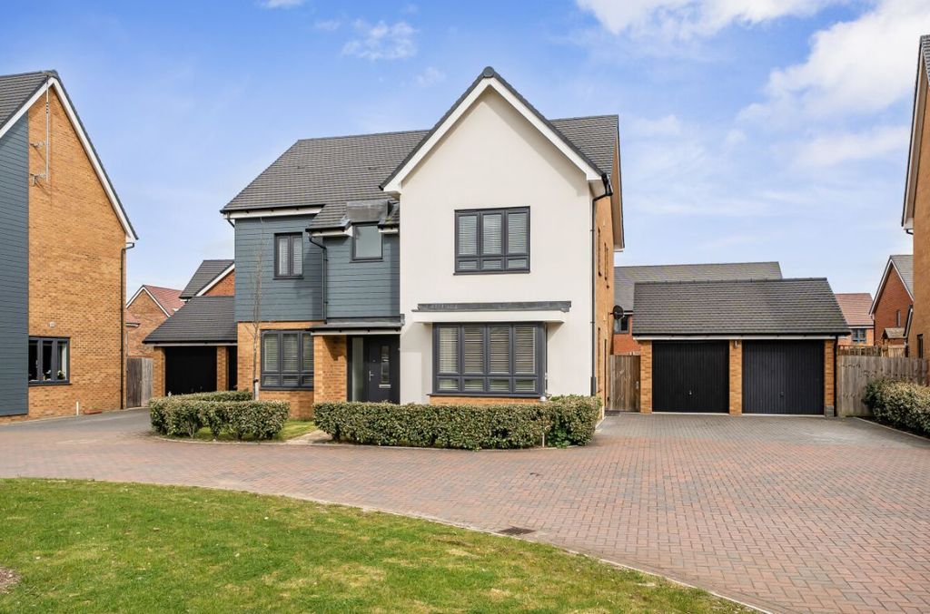 Property photo 1 of 23